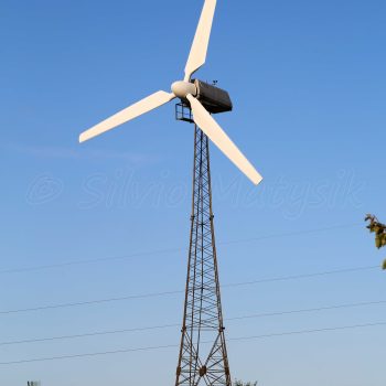 GENERADOR EÓLICO WIND-7 (7 KILOS)